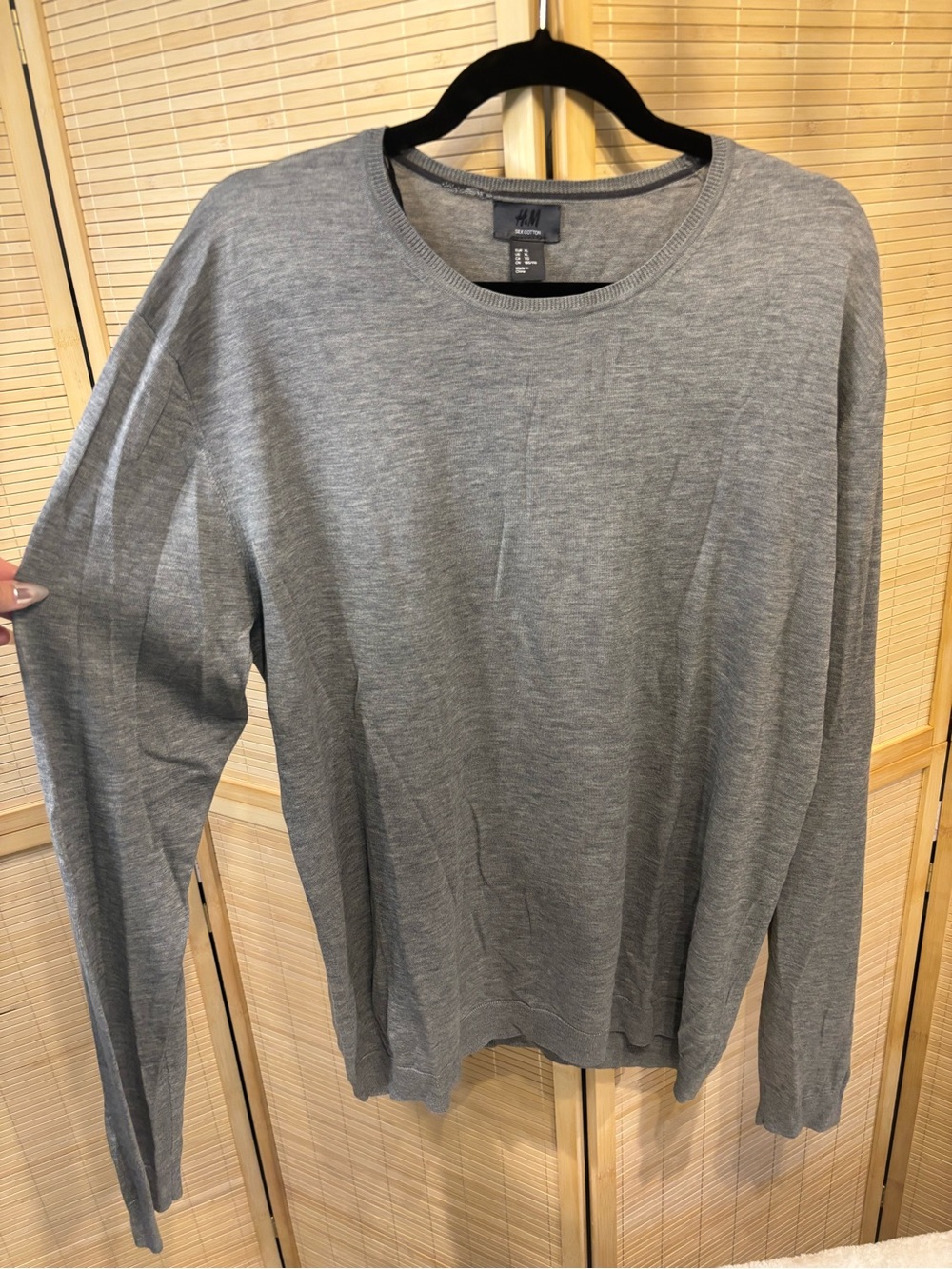 H&M Men’s Grey Crew Neck Long Sleeve Shirt